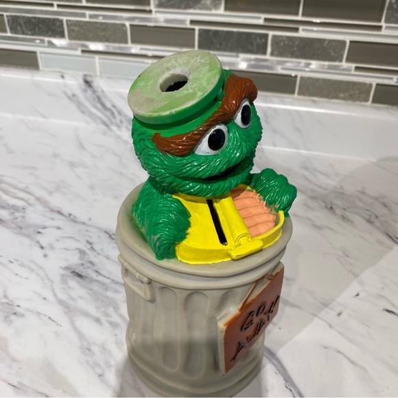 Vintage Sesame Street Cookie Monster & Oscar The Grouch Coin bank - Picture 8 of 15